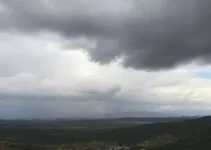 Abaetetuba e o tempo nublado com tempestades locais