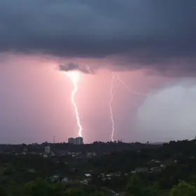 Abaetetuba deve ter um dia com trovões e raios