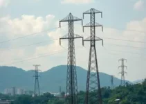 Sefa apreende quatro torres de transmissão